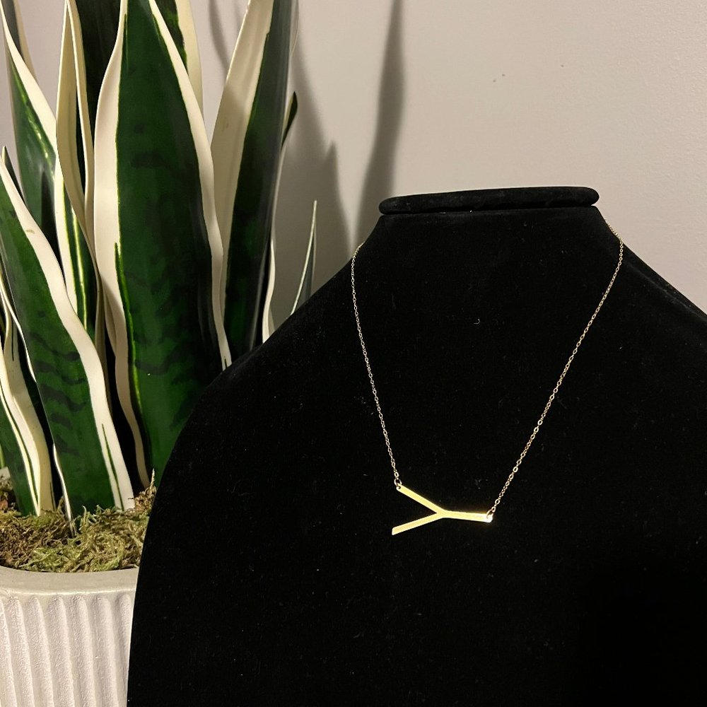 Sideway Initial Necklace (Y)